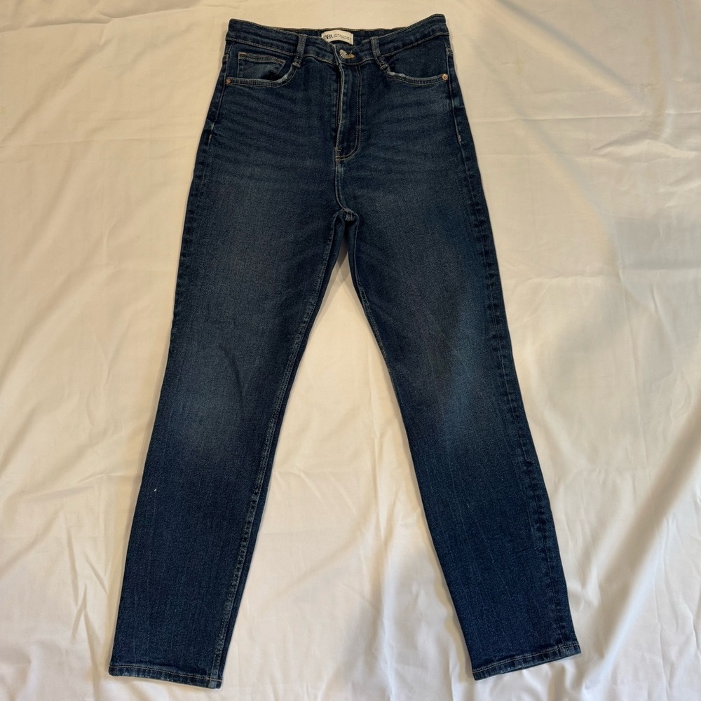 Zara | High Waist Blue Jeans